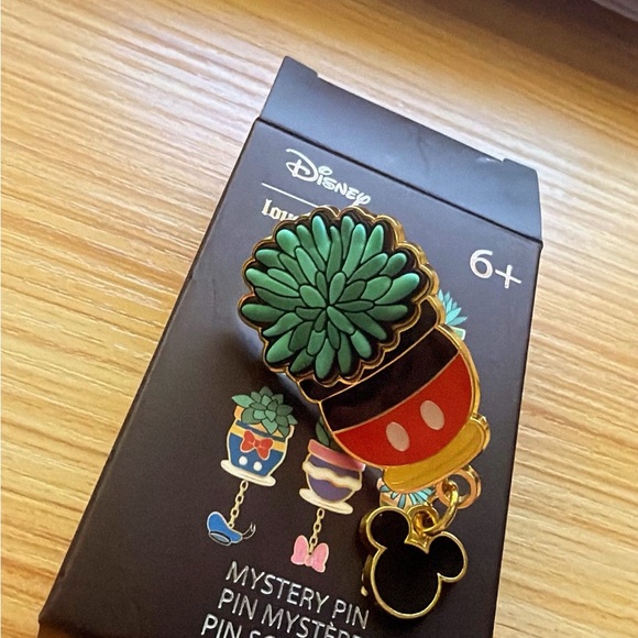 Loungefly Other - Loungefly Disney Succulent Mickey Pin - Green and Red